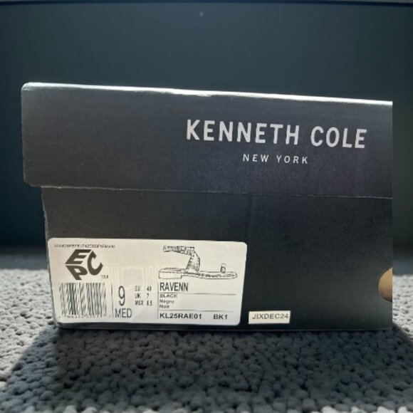 Kenneth Cole Ravenn Black Faux Leather Studded Sandal - Size 9 Med - Picture 14 of 14